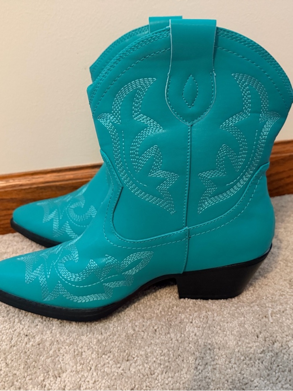 Turquoise Western Embroidered Cowgirl Boots - Women